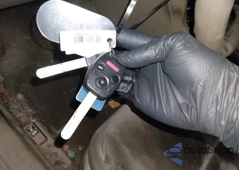 2005 Honda Accord 2.4 Ex from USA, damaged, VIN 1HGCM56785A039067